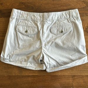 Gap khaki shorts